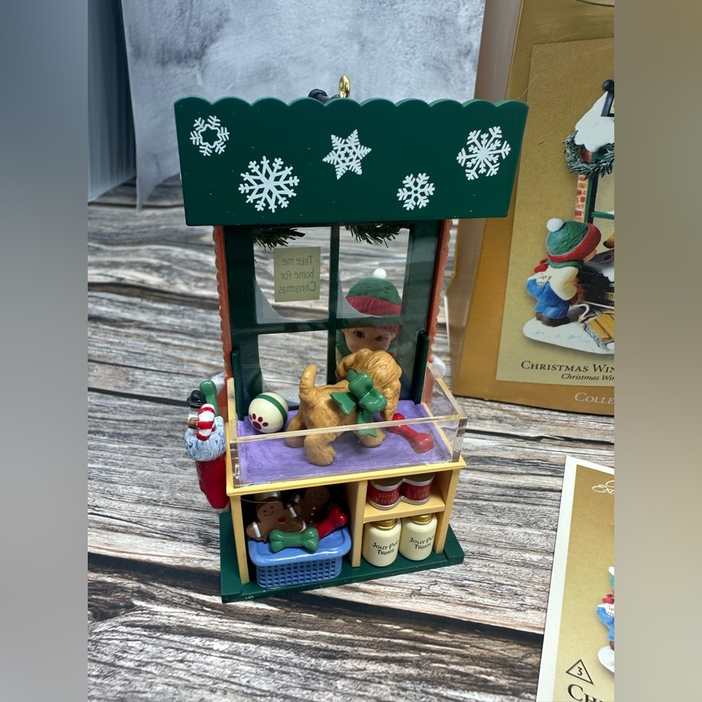 Hallmark 2005 Christmas Window #3, Club Ornament - Picture 2 of 9